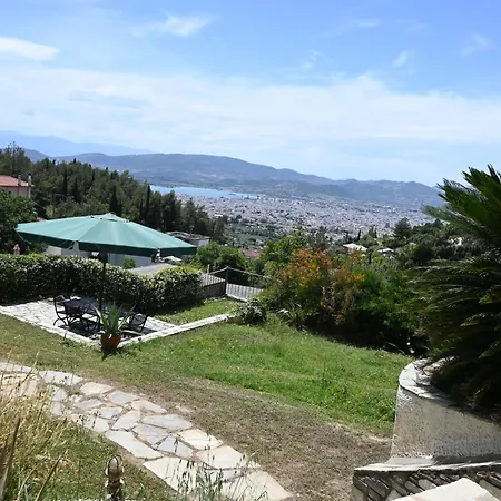 Tranquil Infinity Pool Getaway * Volos