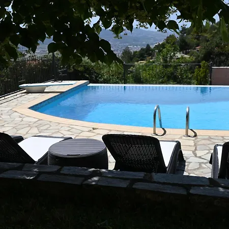 Tranquil Infinity Pool Getaway