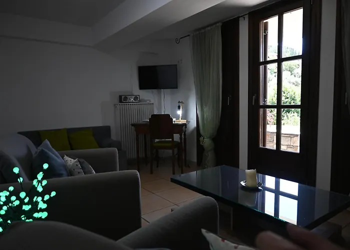 Tranquil Infinity Pool Getaway