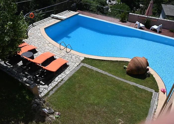 Lejlighed Tranquil Infinity Pool Getaway