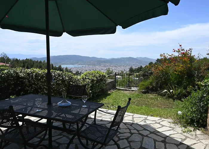 Lejlighed Tranquil Infinity Pool Getaway *