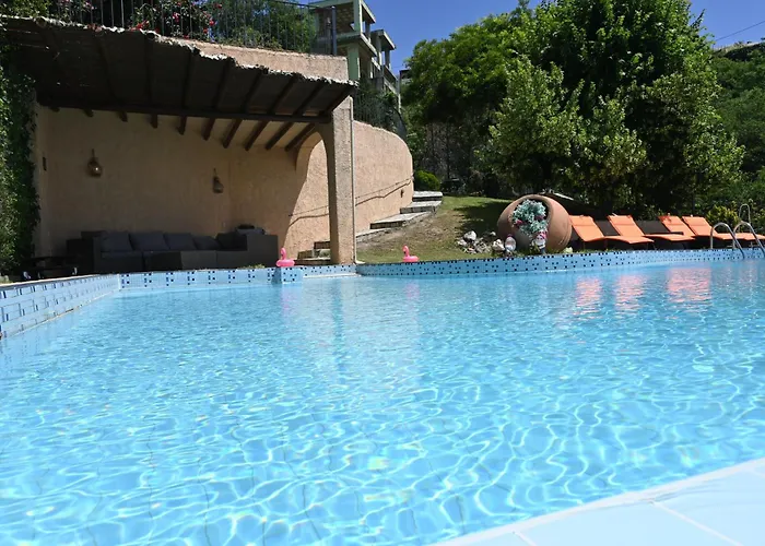 Apartment Tranquil Infinity Pool Getaway *