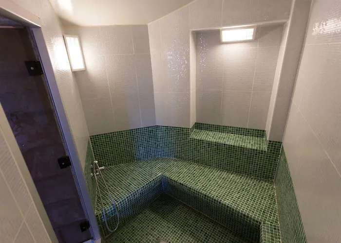 Tranquil Infinity Pool Getaway Lejlighed Volos