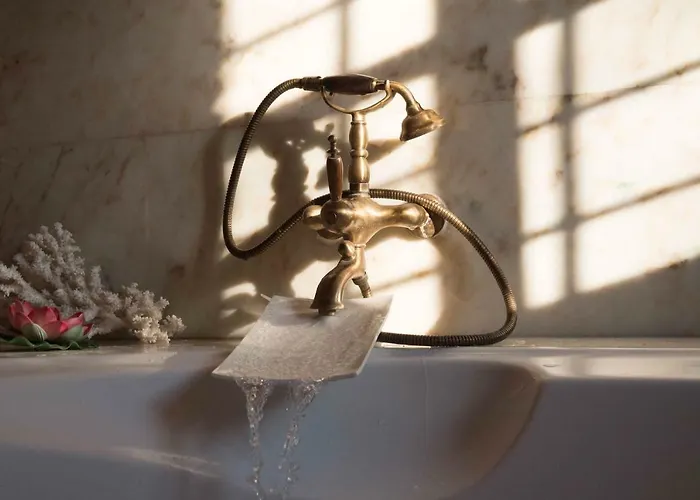 Apartment Tranquil Infinity Pool Getaway *